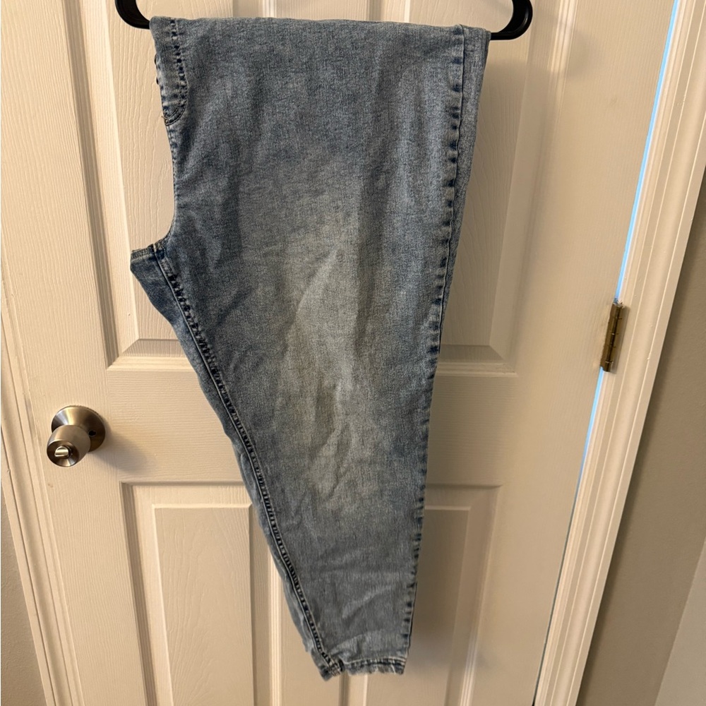 Sky Light Blue Women's Skinny Jeans